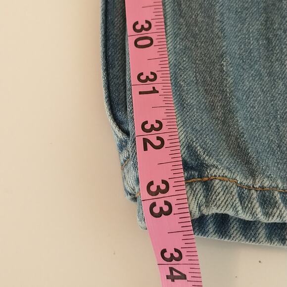 LL Bean Jeans Men's Sz 40 x 34 Classic Fit Straight Leg Medium Wash Denim - Picture 8 of 10